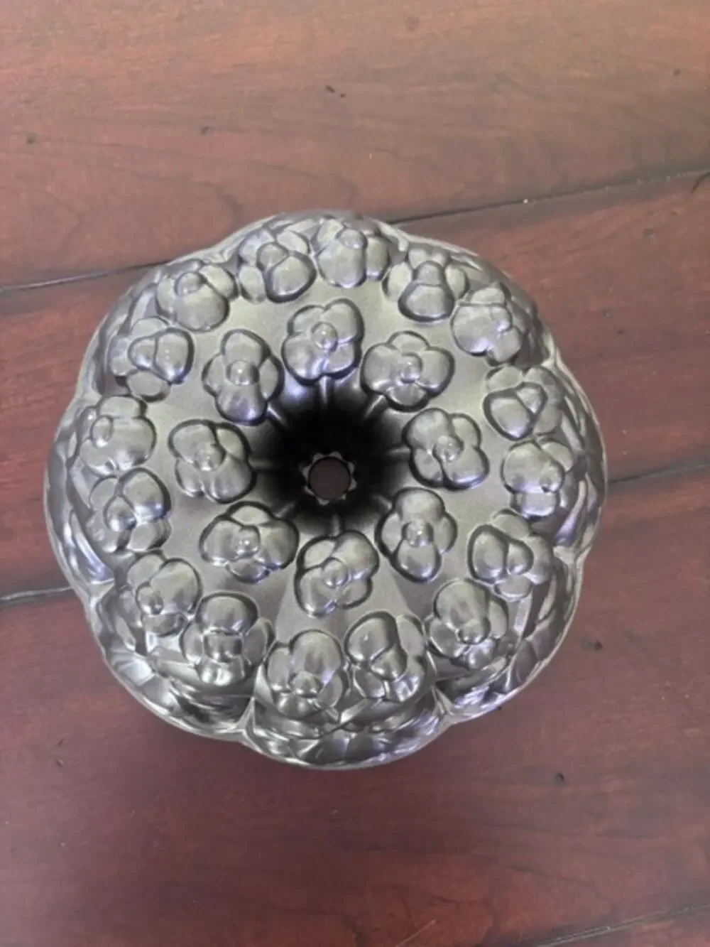 Vintage Nordic Ware Floral Bundt Cake Pan Cast Aluminum Flower Mold USA